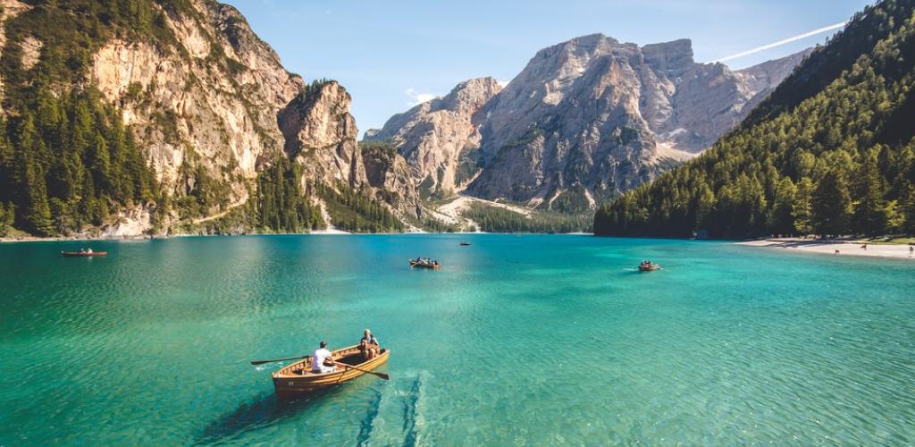 Discover affordable holiday packages for destinations worldwide. Travel Window Canada offers unbeatable deals for your dream vacations.