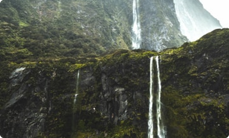 Book your dream trip to Dubai with affordable flights from Travel Window Canada. Experience luxury and adventure with our exclusive flight deals.